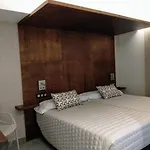 בית הארחה Canton Plaza Hospital de Órbigo